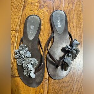 NARA Shoes leather Thong Sandals floral trim mule Slip On Brown With Gray trim